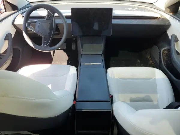 5YJ3E1EA1SF900738 2025 TESLA MODEL 3 - Image 8