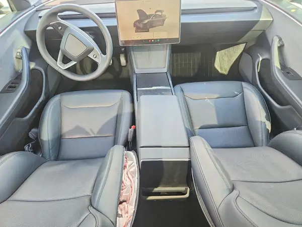 5YJ3E1EA1SF906605 2025 TESLA MODEL 3 - Image 8