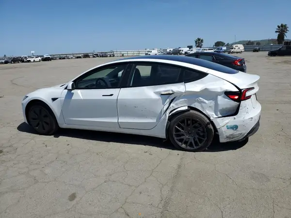 5YJ3E1EA1SF912405 2025 TESLA MODEL 3 - Image 2