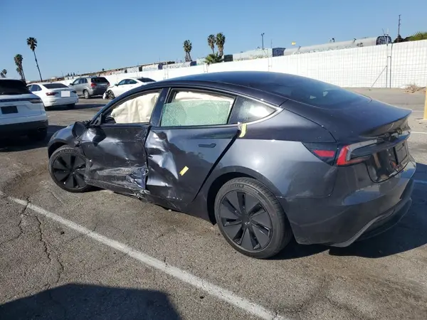 5YJ3E1EA1SF913456 2025 TESLA MODEL 3 - Image 2