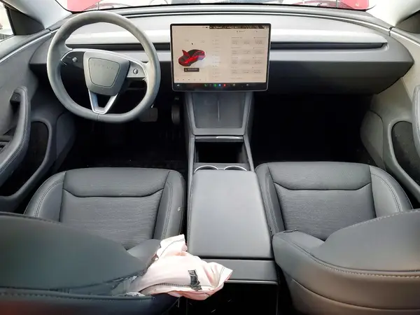 5YJ3E1EA1SF915238 2025 TESLA MODEL 3 - Image 8