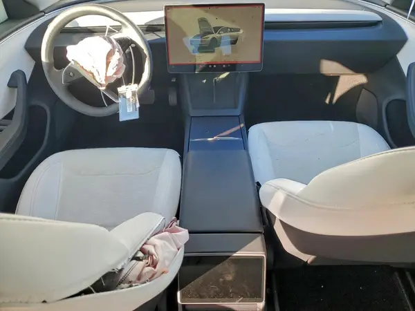 5YJ3E1EA1SF916454 2025 TESLA MODEL 3 - Image 8