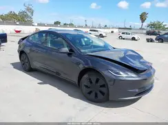 5YJ3E1EA1SF920925 2025 TESLA MODEL 3