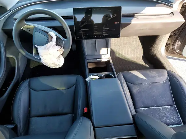5YJ3E1EA1SF921055 2025 TESLA MODEL 3 - Image 8