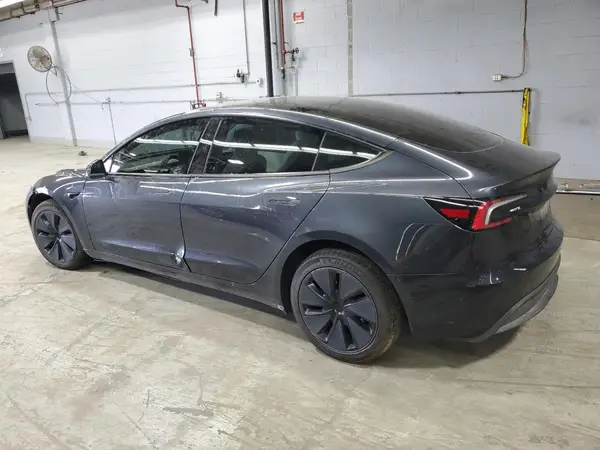 5YJ3E1EA1SF922223 2025 TESLA MODEL 3 - Image 2