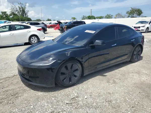 5YJ3E1EA1SF923338 2025 TESLA MODEL 3 - Image 1