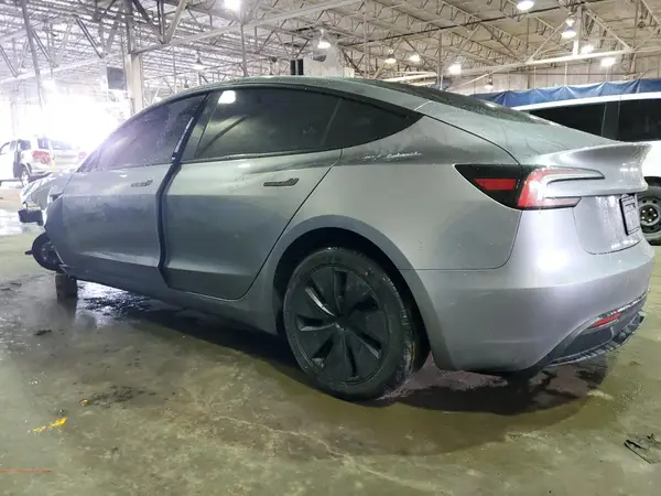 5YJ3E1EA1SF925543 2025 TESLA MODEL 3 - Image 2
