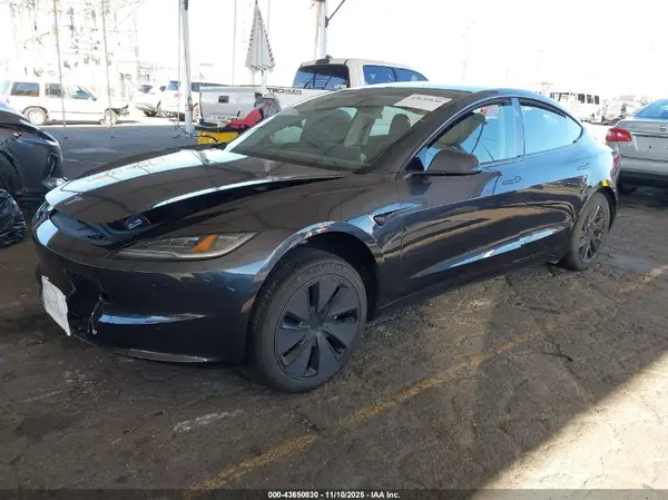 5YJ3E1EA1SF928250 2025 TESLA MODEL 3 - Image 2