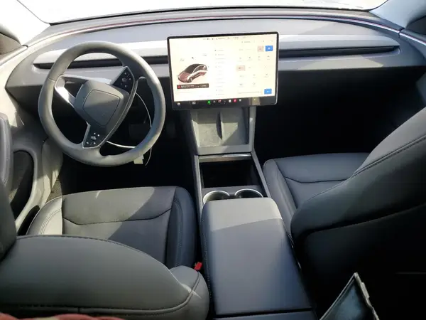 5YJ3E1EA1SF938664 2025 TESLA MODEL 3 - Image 8