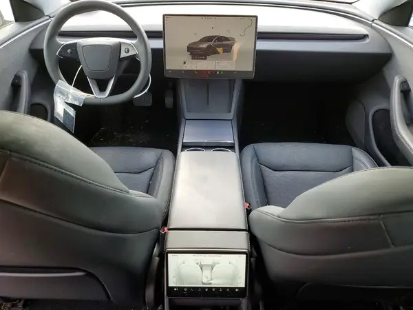 5YJ3E1EA1SF943086 2025 TESLA MODEL 3 - Image 8