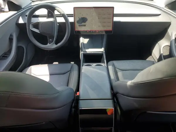 5YJ3E1EA1SF943685 2025 TESLA MODEL 3 - Image 8