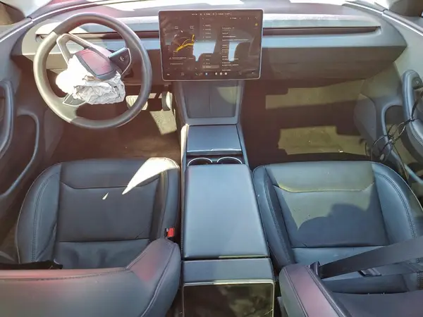 5YJ3E1EA1SF950653 2025 TESLA MODEL 3 - Image 8