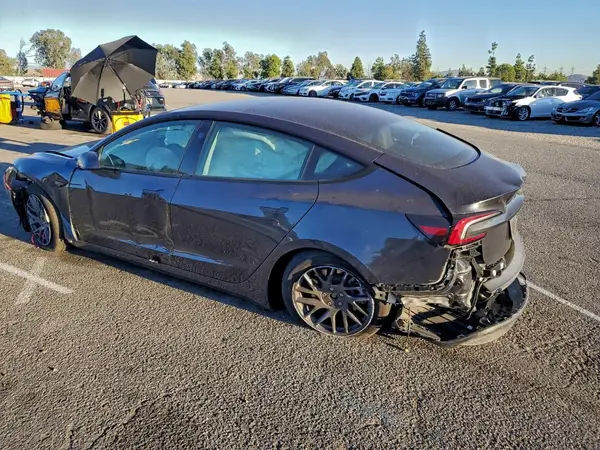 5YJ3E1EA1SF965122 2025 TESLA MODEL 3 - Image 2