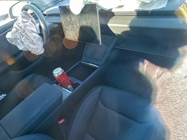 5YJ3E1EA1SF965122 2025 TESLA MODEL 3 - Image 8