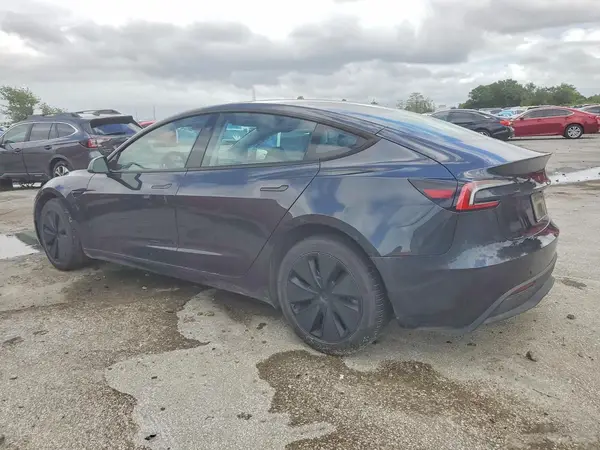 5YJ3E1EA1SF970823 2025 TESLA MODEL 3 - Image 2