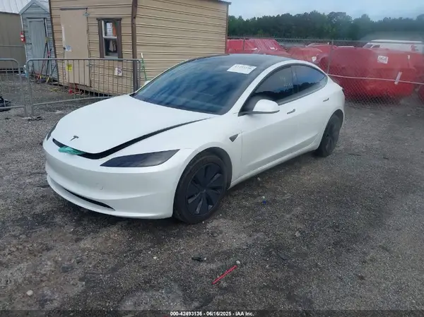 5YJ3E1EA1SF973320 2025 TESLA MODEL 3 - Image 2