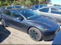 5YJ3E1EA1SF978422 2025 TESLA MODEL 3
