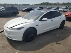 5YJ3E1EA1SF978789 2025 TESLA MODEL 3