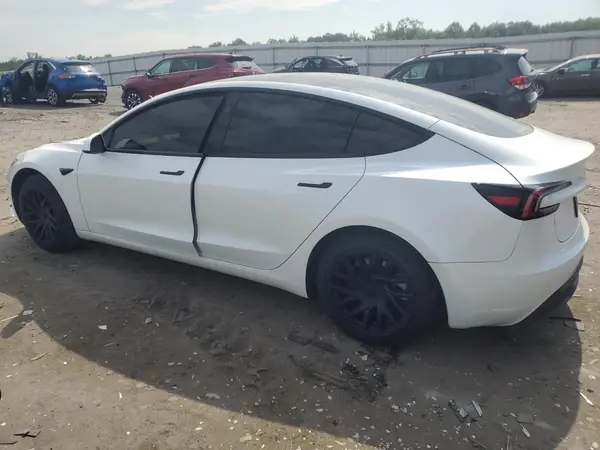 5YJ3E1EA1SF978789 2025 TESLA MODEL 3 - Image 2