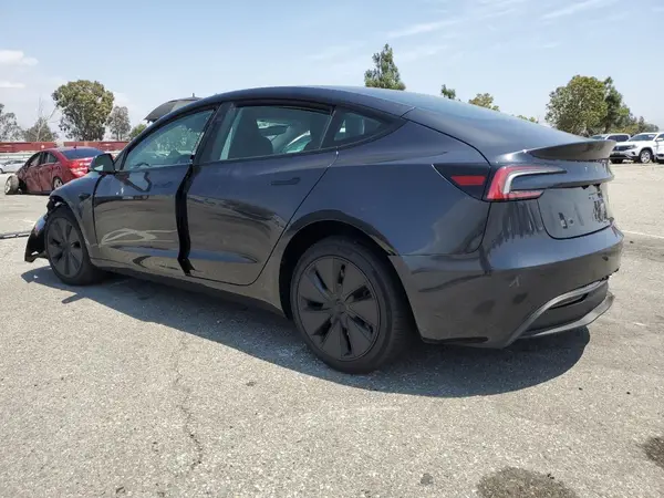5YJ3E1EA1SF982406 2025 TESLA MODEL 3 - Image 2