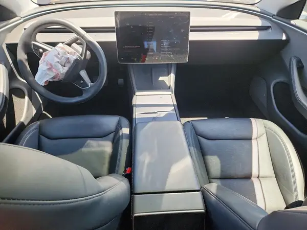 5YJ3E1EA1SF990277 2025 TESLA MODEL 3 - Image 8