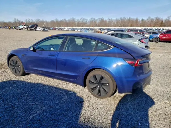 5YJ3E1EA1SF990618 2025 TESLA MODEL 3 - Image 2