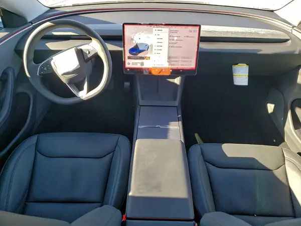 5YJ3E1EA1SF990618 2025 TESLA MODEL 3 - Image 8