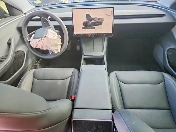 5YJ3E1EA1SF997049 2025 TESLA MODEL 3 - Image 8