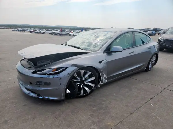 5YJ3E1EA1SF999853 2025 TESLA MODEL 3 - Image 1