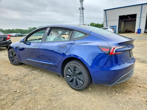5YJ3E1EA1TF117615 2026 TESLA MODEL 3 - Image 2