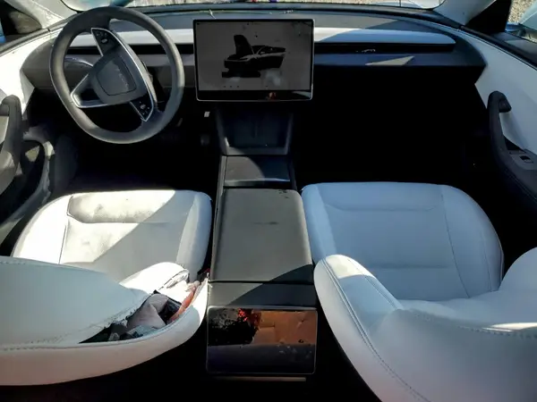 5YJ3E1EA1TF122359 2026 TESLA MODEL 3 - Image 8