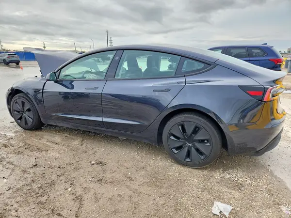 5YJ3E1EA1TF127013 2026 TESLA MODEL 3 - Image 2