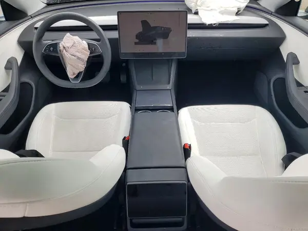 5YJ3E1EA1TF136133 2026 TESLA MODEL 3 - Image 8
