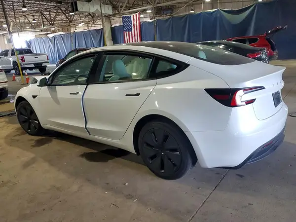 5YJ3E1EA1TF139727 2026 TESLA MODEL 3 - Image 2
