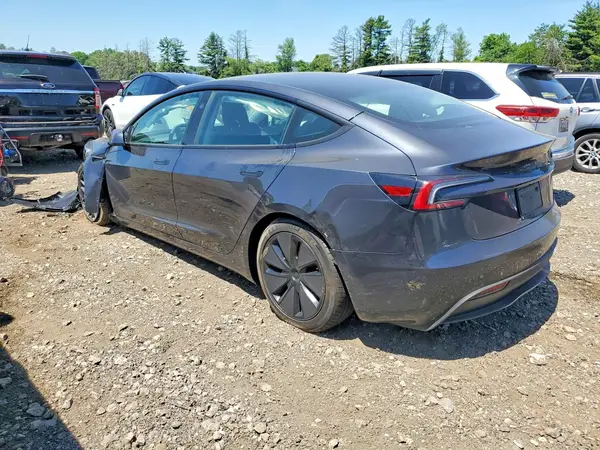5YJ3E1EA1TF146385 2026 TESLA MODEL 3 - Image 2