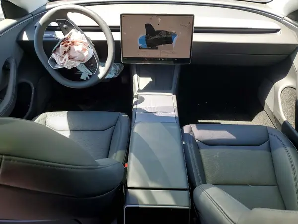 5YJ3E1EA1TF146385 2026 TESLA MODEL 3 - Image 8