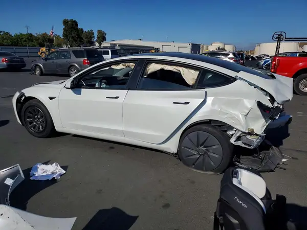 5YJ3E1EA1TF146645 2026 TESLA MODEL 3 - Image 2