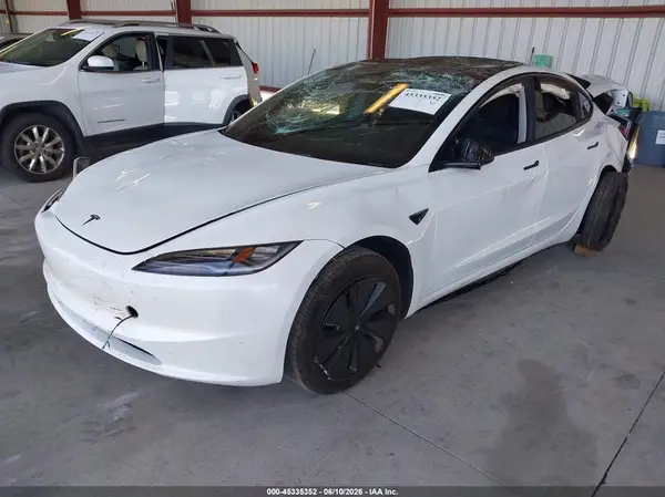 5YJ3E1EA1TF158035 2026 TESLA MODEL 3 - Image 2