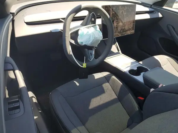 5YJ3E1EA1TF167379 2026 TESLA MODEL 3 - Image 8