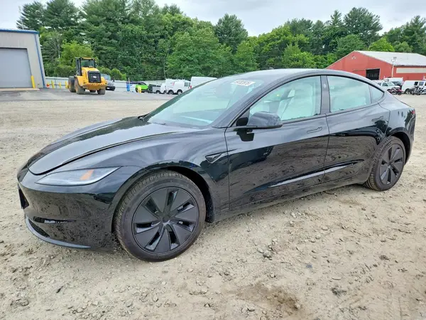 5YJ3E1EA1TF182335 2026 TESLA MODEL 3 - Image 1