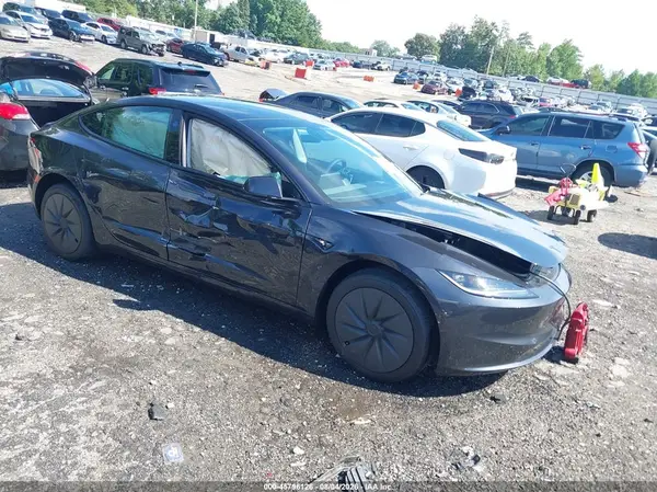 5YJ3E1EA1TF201921 2026 TESLA MODEL 3 - Image 1