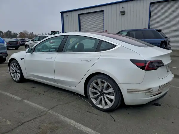 5YJ3E1EA2HF002626 2017 TESLA MODEL 3 - Image 2