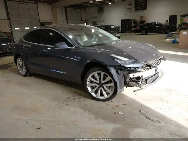 5YJ3E1EA2JF006035 2018 TESLA MODEL 3 - Image 1