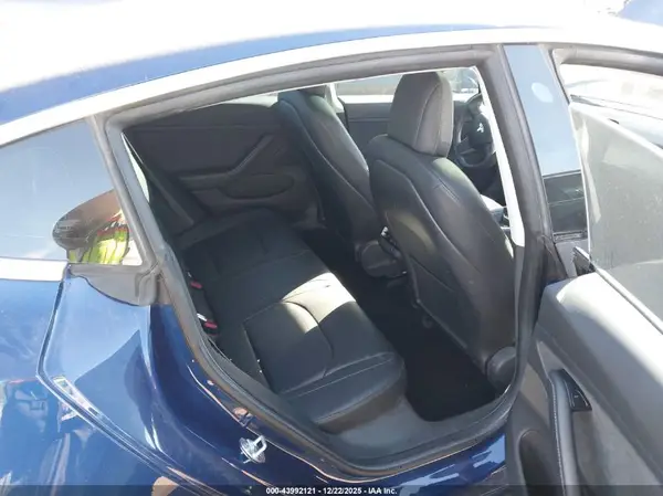 5YJ3E1EA2JF008108 2018 TESLA MODEL 3 - Image 8