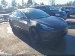 5YJ3E1EA2JF009324 2018 TESLA MODEL 3