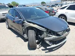 5YJ3E1EA2JF009470 2018 TESLA MODEL 3