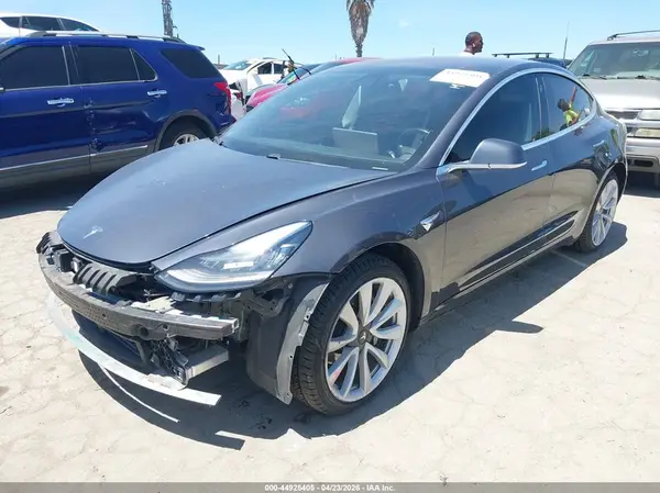 5YJ3E1EA2JF009470 2018 TESLA MODEL 3 - Image 2