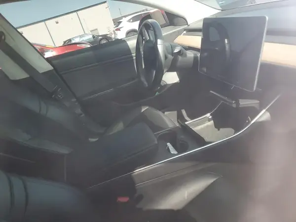 5YJ3E1EA2JF010442 2018 TESLA MODEL 3 - Image 8
