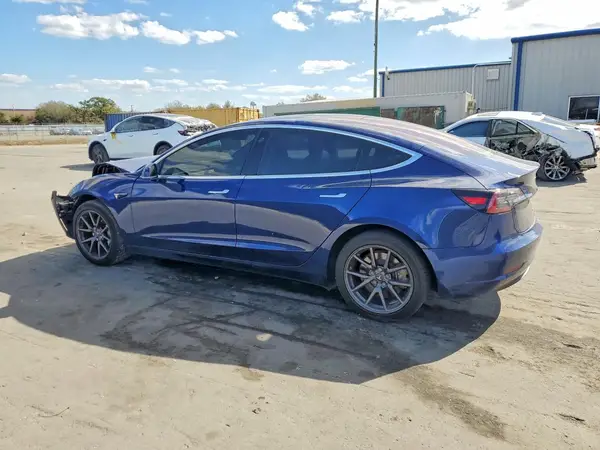 5YJ3E1EA2JF011123 2018 TESLA MODEL 3 - Image 2