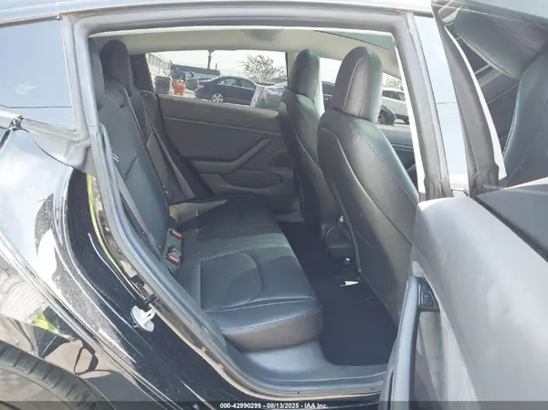 5YJ3E1EA2JF011381 2018 TESLA MODEL 3 - Image 8